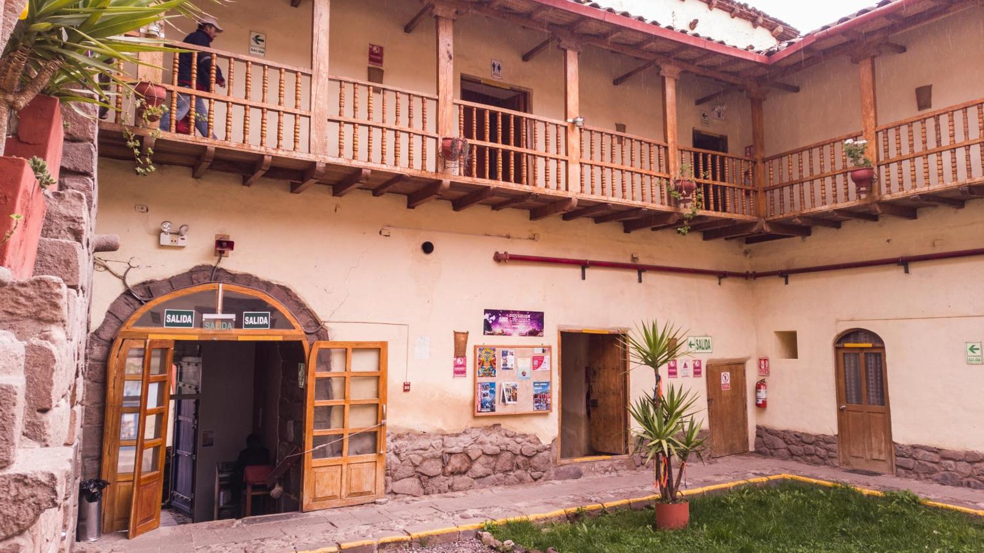 Loki Cusco Hostel Bagian luar foto